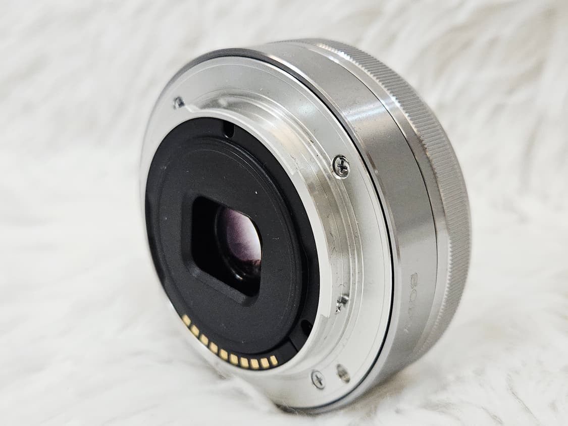 [민트] 소니 SEL16F28 미러리스 단렌즈 판매 상품이미지7