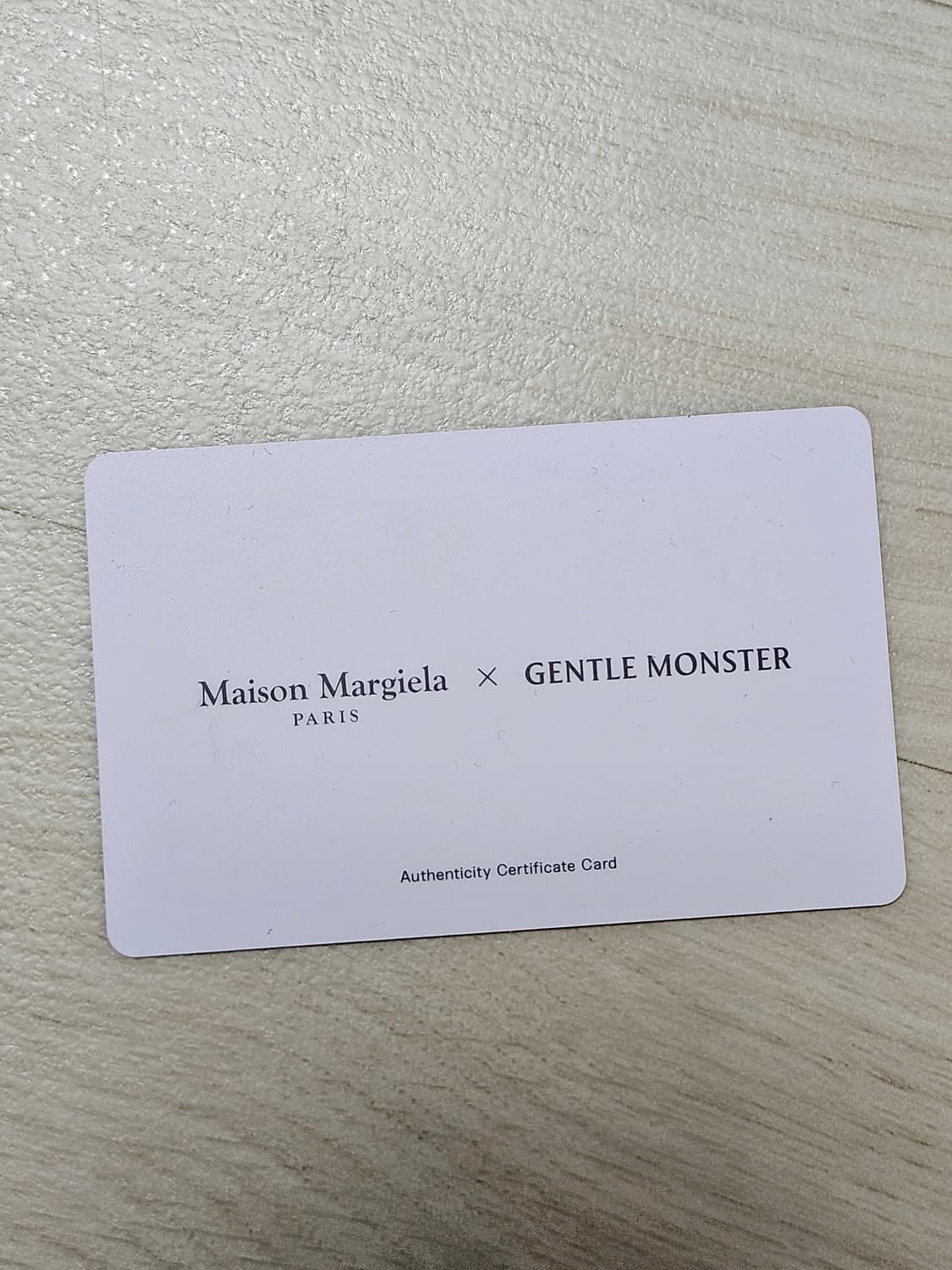 젠틀몬스터 마르지엘라 콜라보 상품이미지3