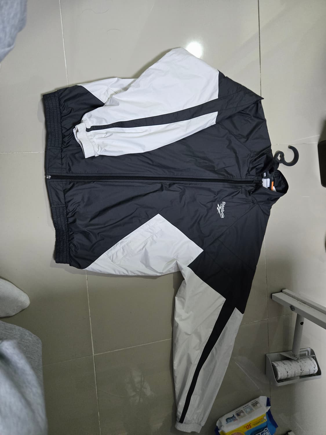 리복 윈드러너 바람막이 자켓 L  상품이미지1