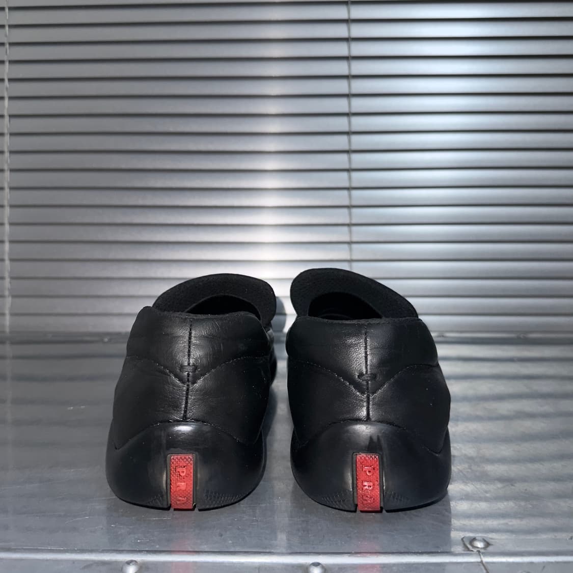 00s 레어 블랙 프라다 스포츠 버클 로퍼 상품이미지5