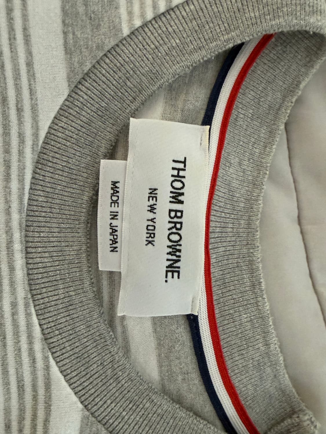 톰브라운 숏슬리브 와이어드 클라우드 애필리크 상품이미지3