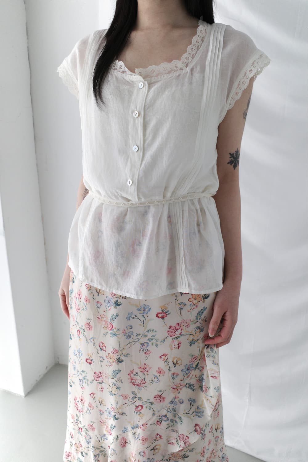 lace half blouse 상품이미지5