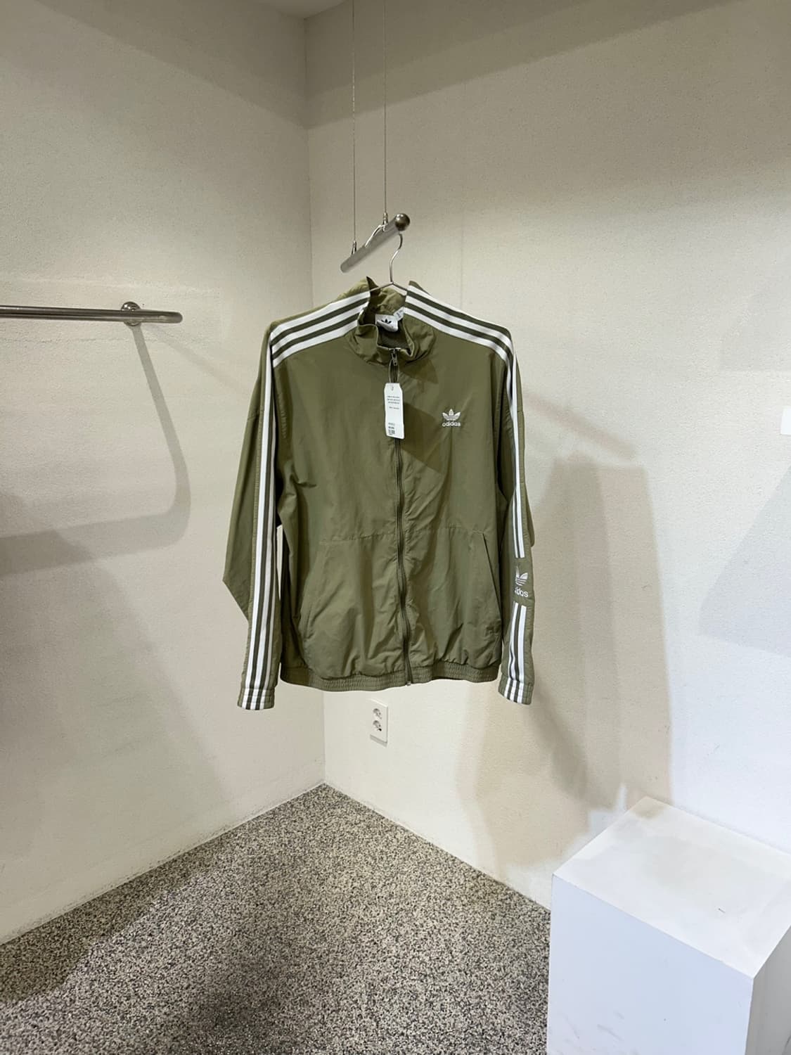 아디다스 불꽃 삼선 트랙자켓 상품이미지1