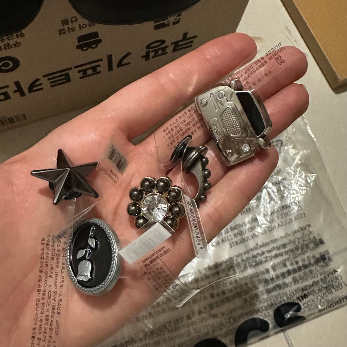 크록스 클래식 발레 블랙 W8 지비츠 포함 상품이미지4