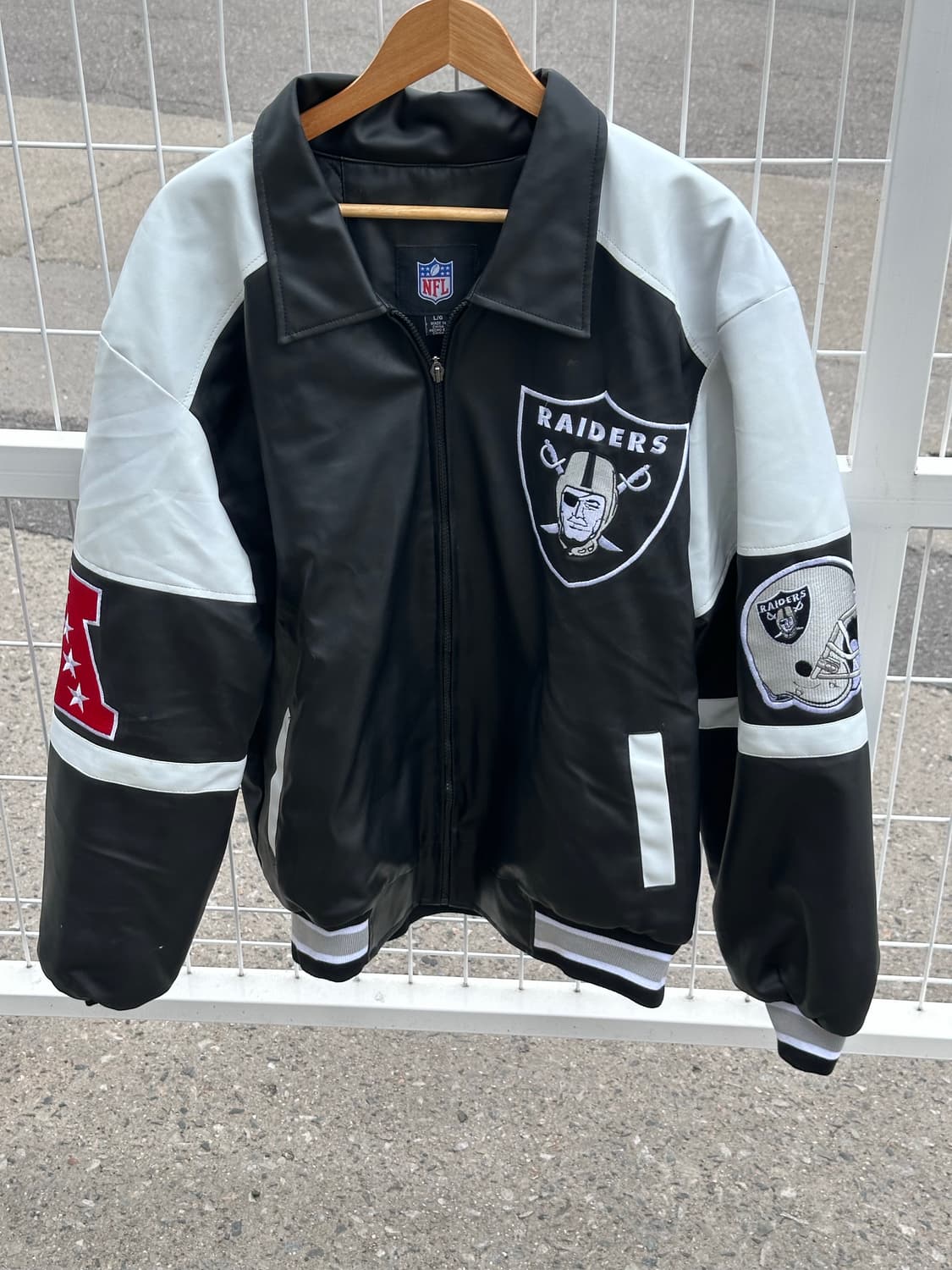 NFL Raider Jacket 상품이미지2