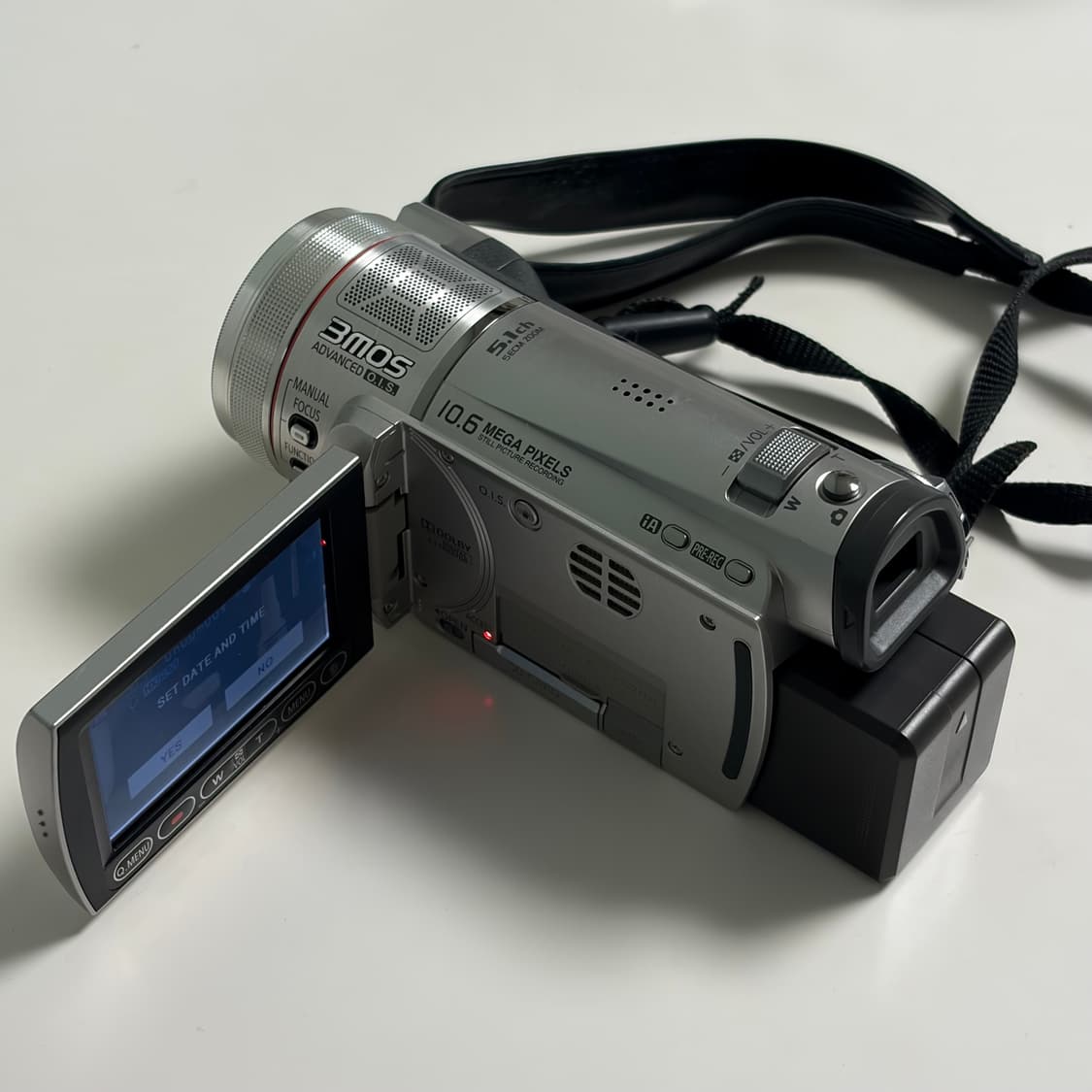 파나소닉 HDC-TM300 빈티지 캠코더 실버 상품이미지2