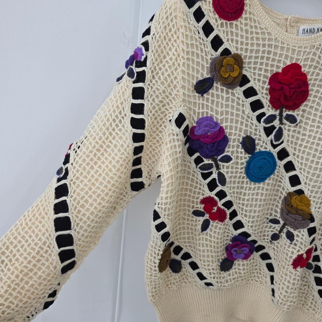 HAND KNIT 아이보리 울100% 플라워 아플리케 망사 니트 상품이미지6