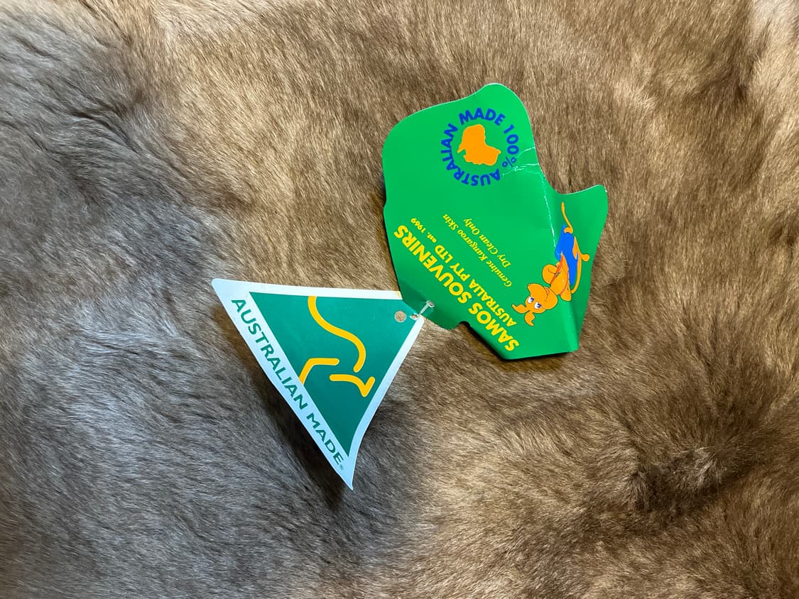 2000s Australian Kangaroo Skin Carpet 상품이미지3