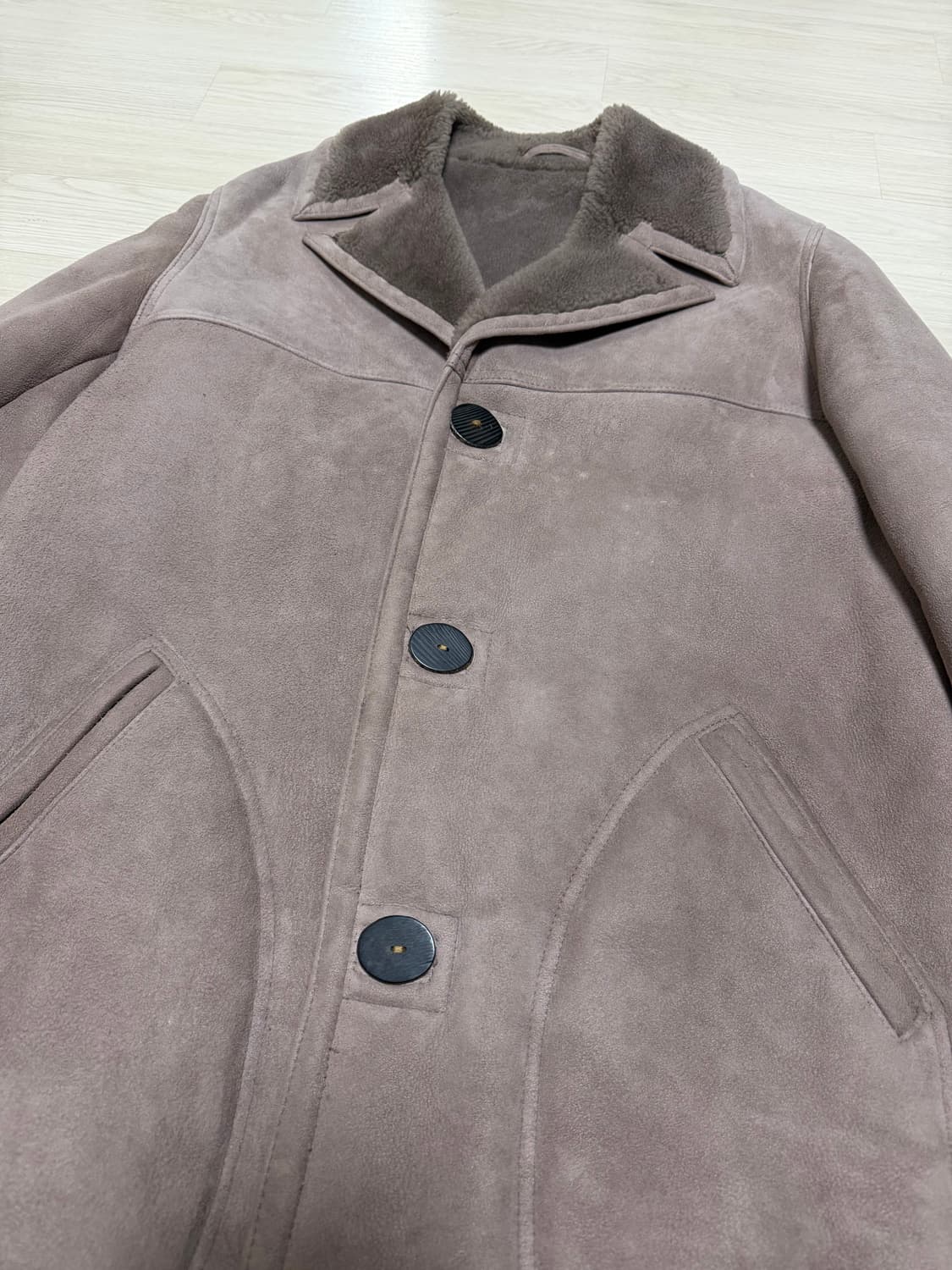 브라운 무스탕 코트 상품이미지3