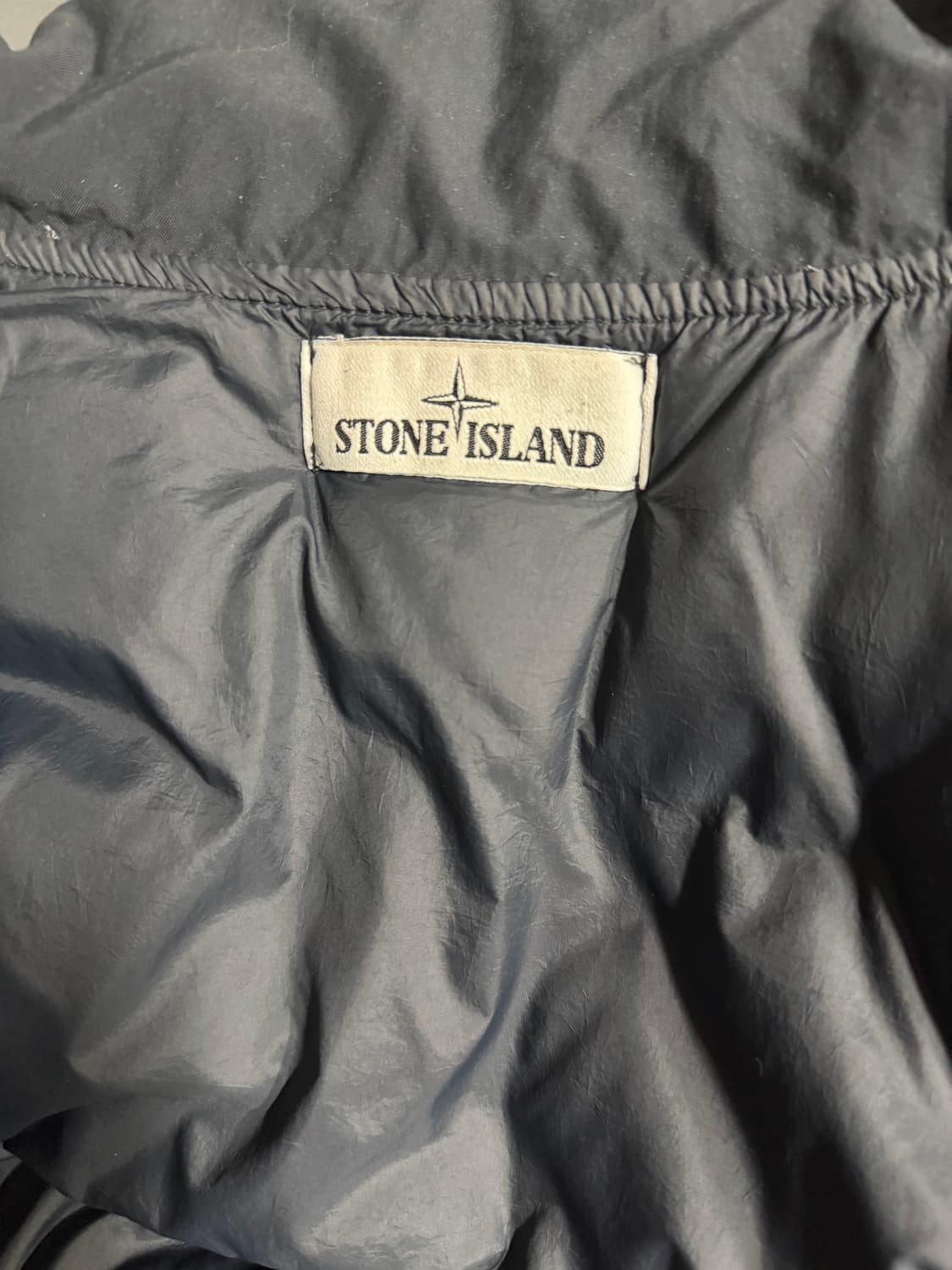 스톤아일랜드 크링클랩스 21fw 블랙 패딩 L 상품이미지5