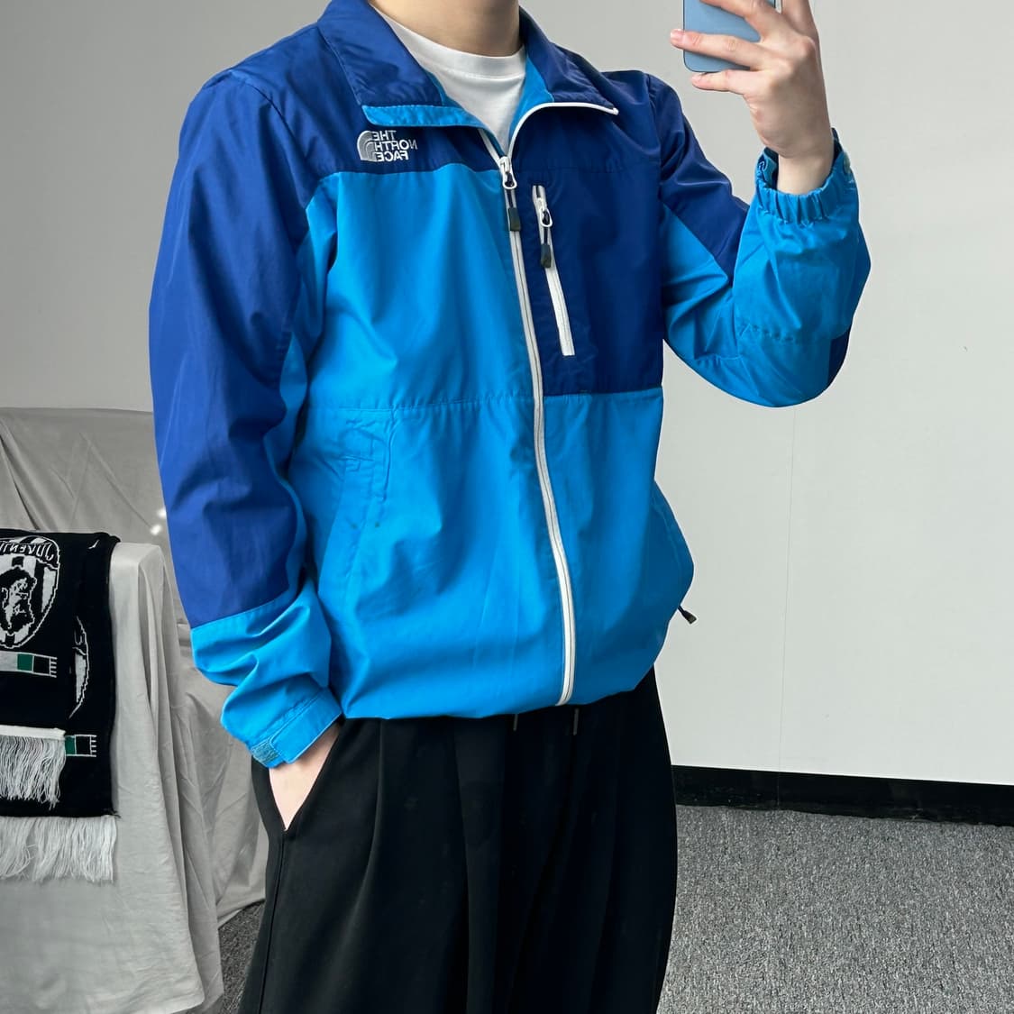 노스페이스 블루 바람막이 자켓 상품이미지3
