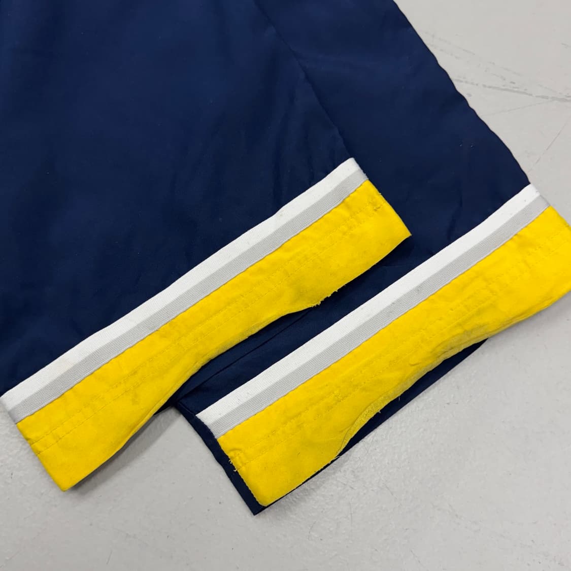 나이키 00s 스우시 사이드버튼 올드스쿨 와이드 바람막이 트랙팬츠 상품이미지5