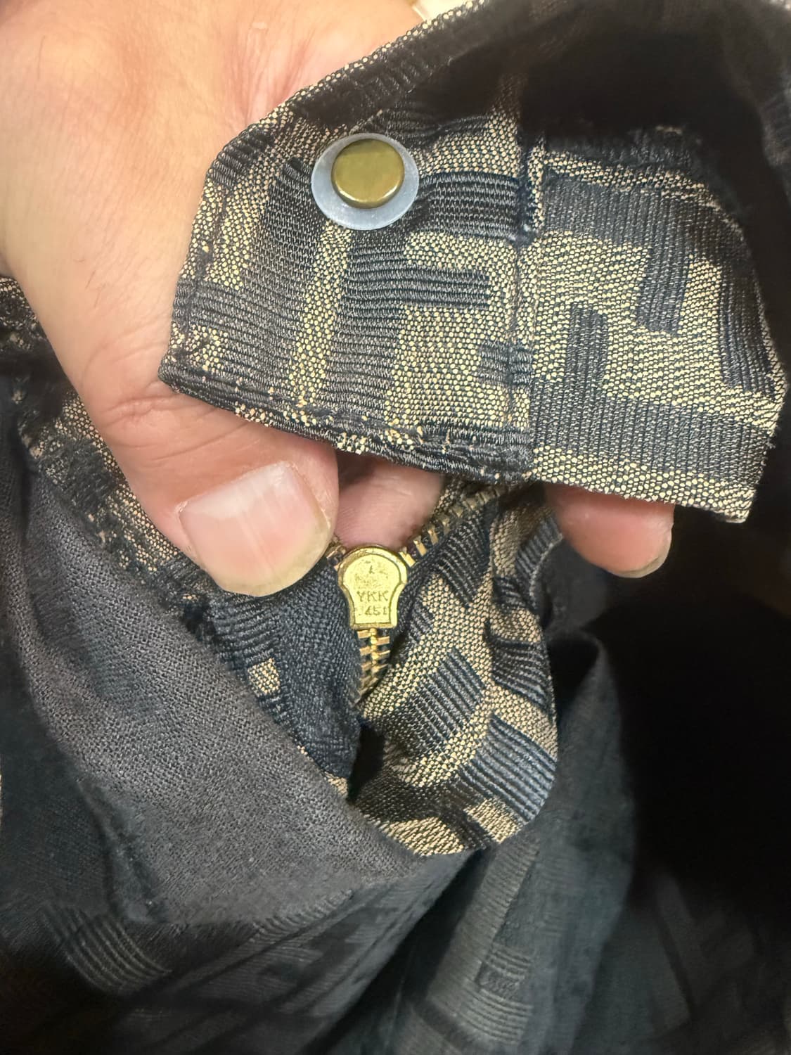 29-30 정품 펜디 주카 바지 팝니다 상품이미지6