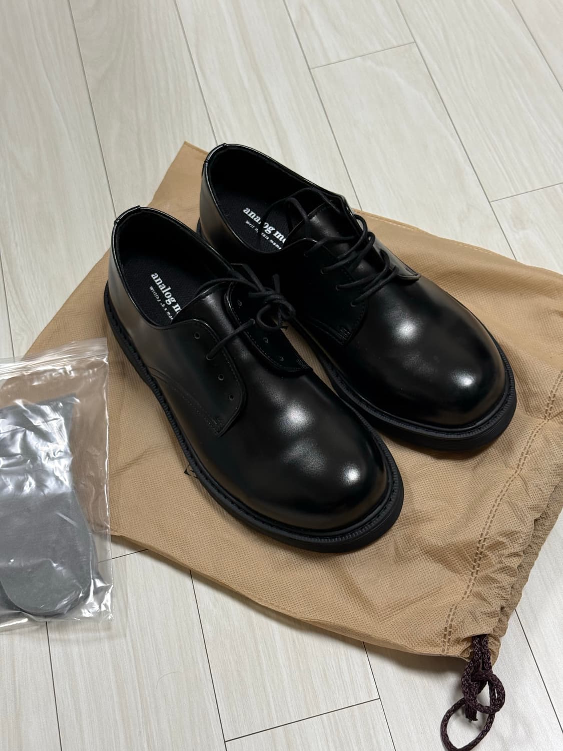 새상품) 아날로그무드 블랙 더비 270 상품이미지1