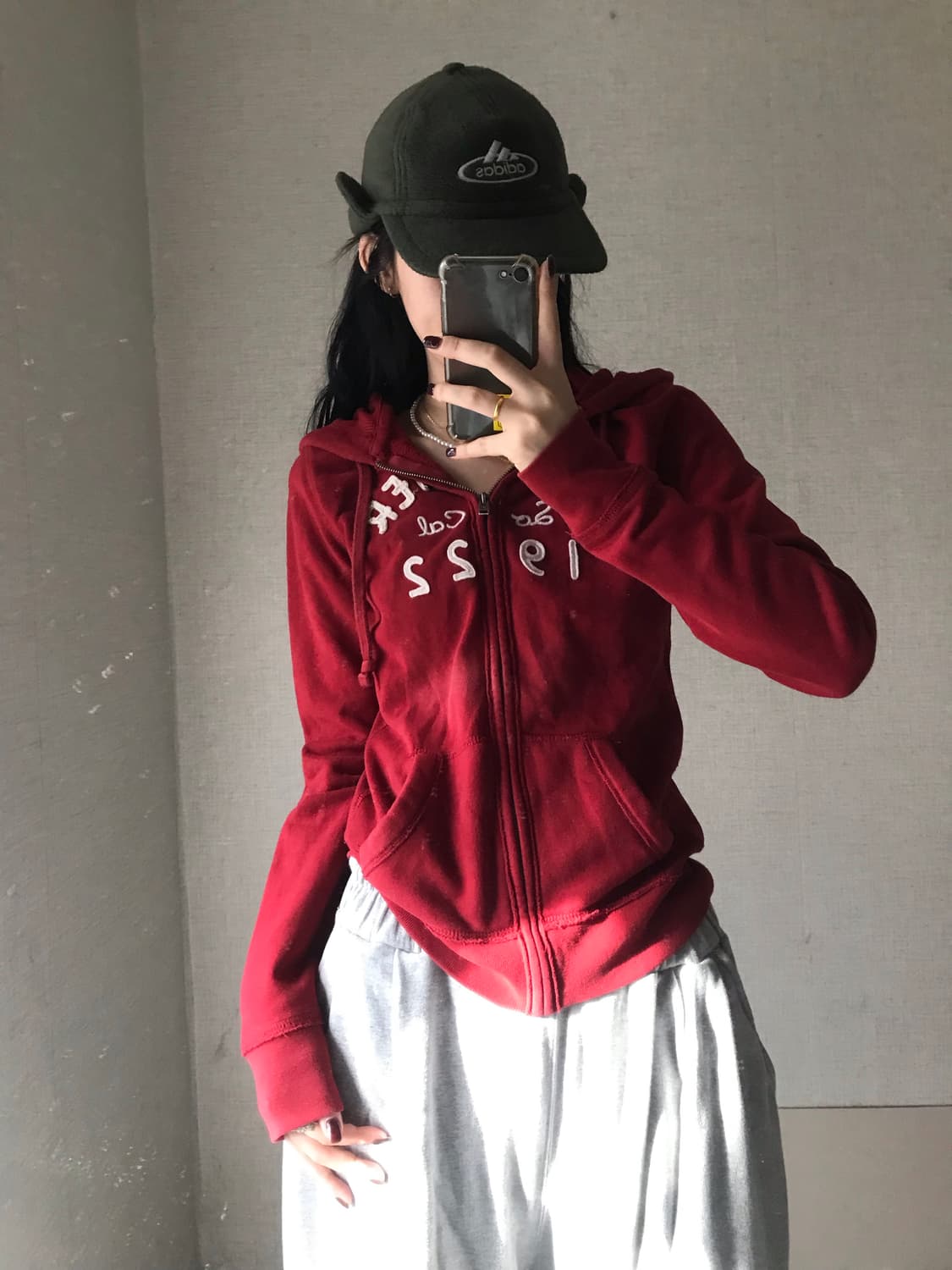 홀리스터 딥레드 슬림핏 후드집업 상품이미지1