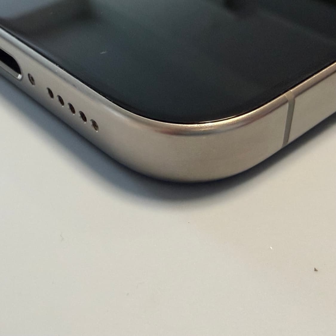 아이폰 15PRO 256 내추럴 티타늄 상품이미지6