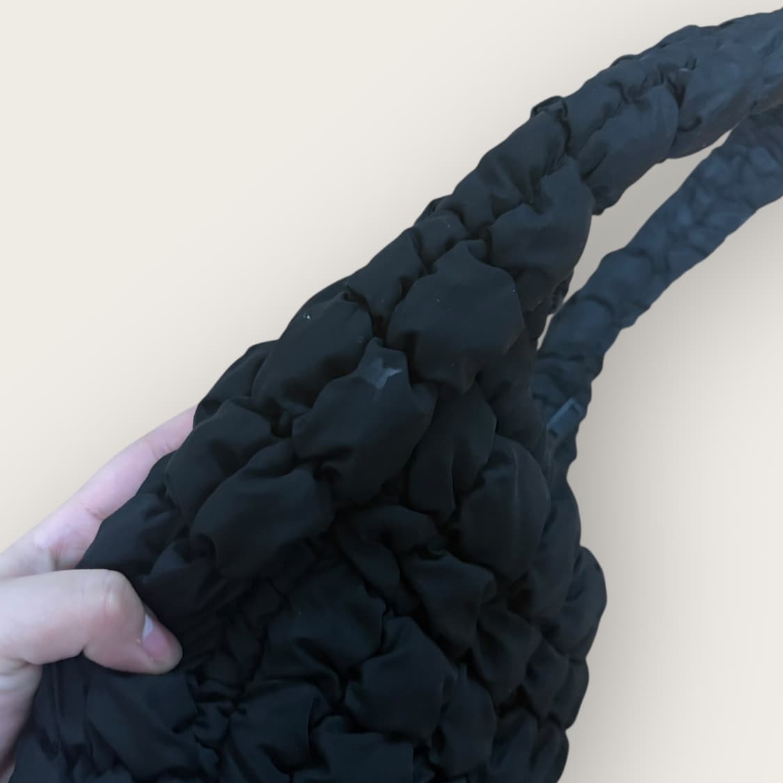 COS 코스 블랙 퀄팅 구름백 토트백 숄더백  상품이미지3