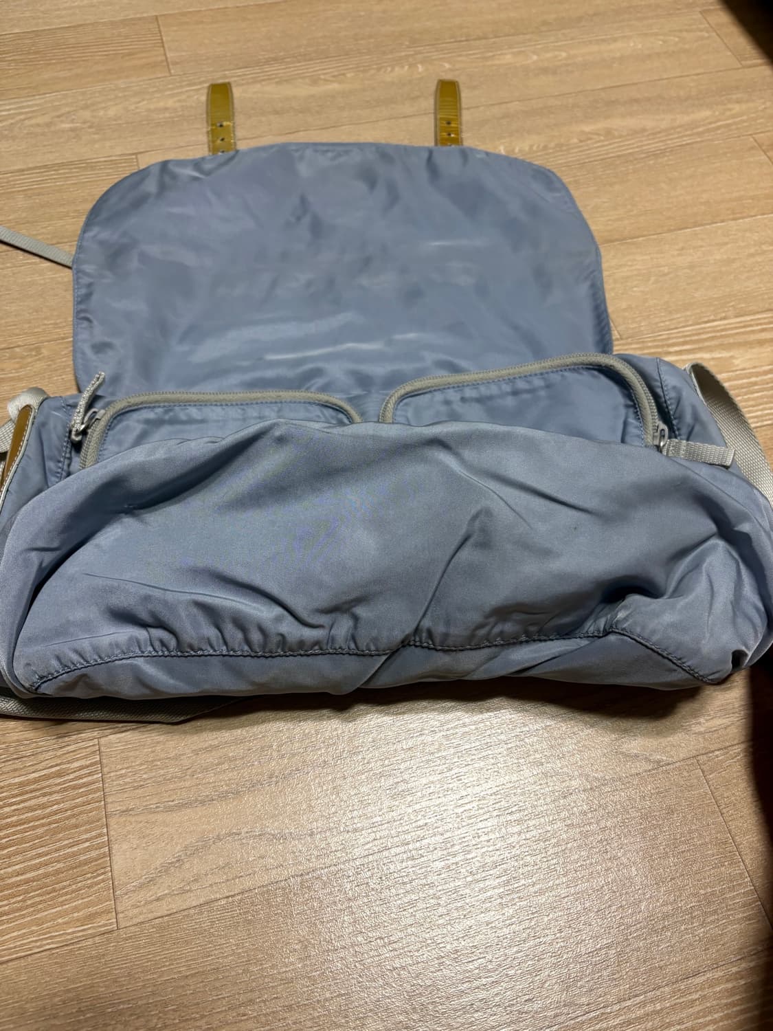 프라다 메신저백 블루그레이 상품이미지3