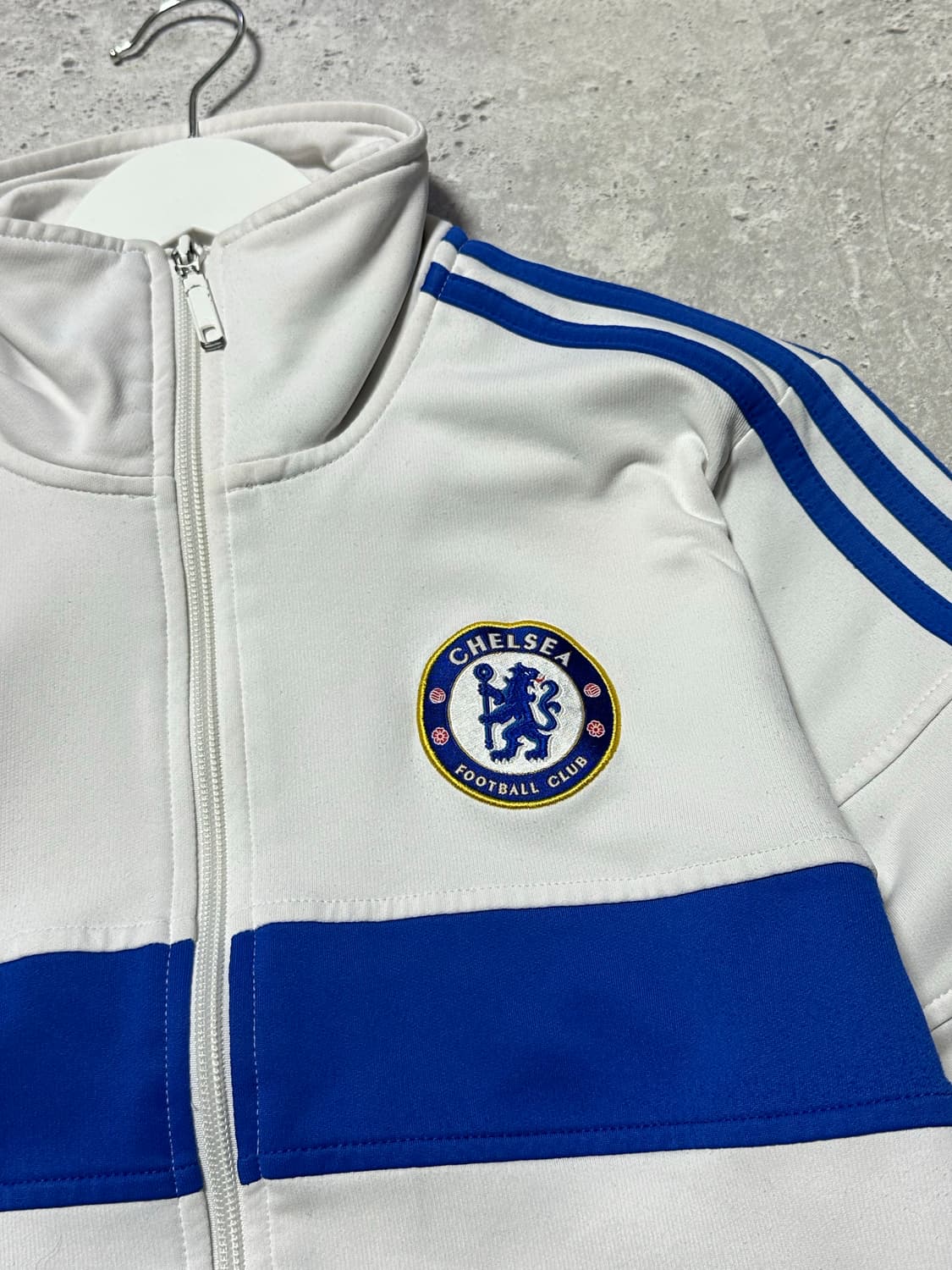 아디다스 첼시 화이트 블루 희귀 트랙탑 상품이미지3