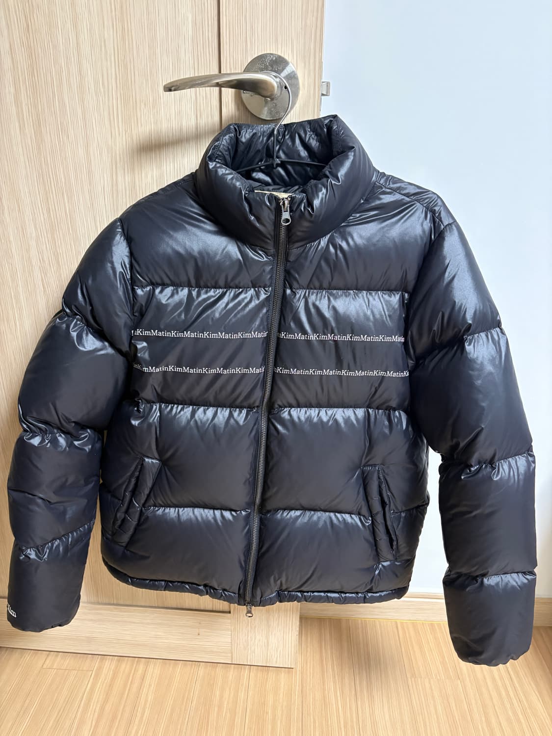 마뗑킴 GLOSSY PUFFER JACKET IN BLACK - S 상품이미지2