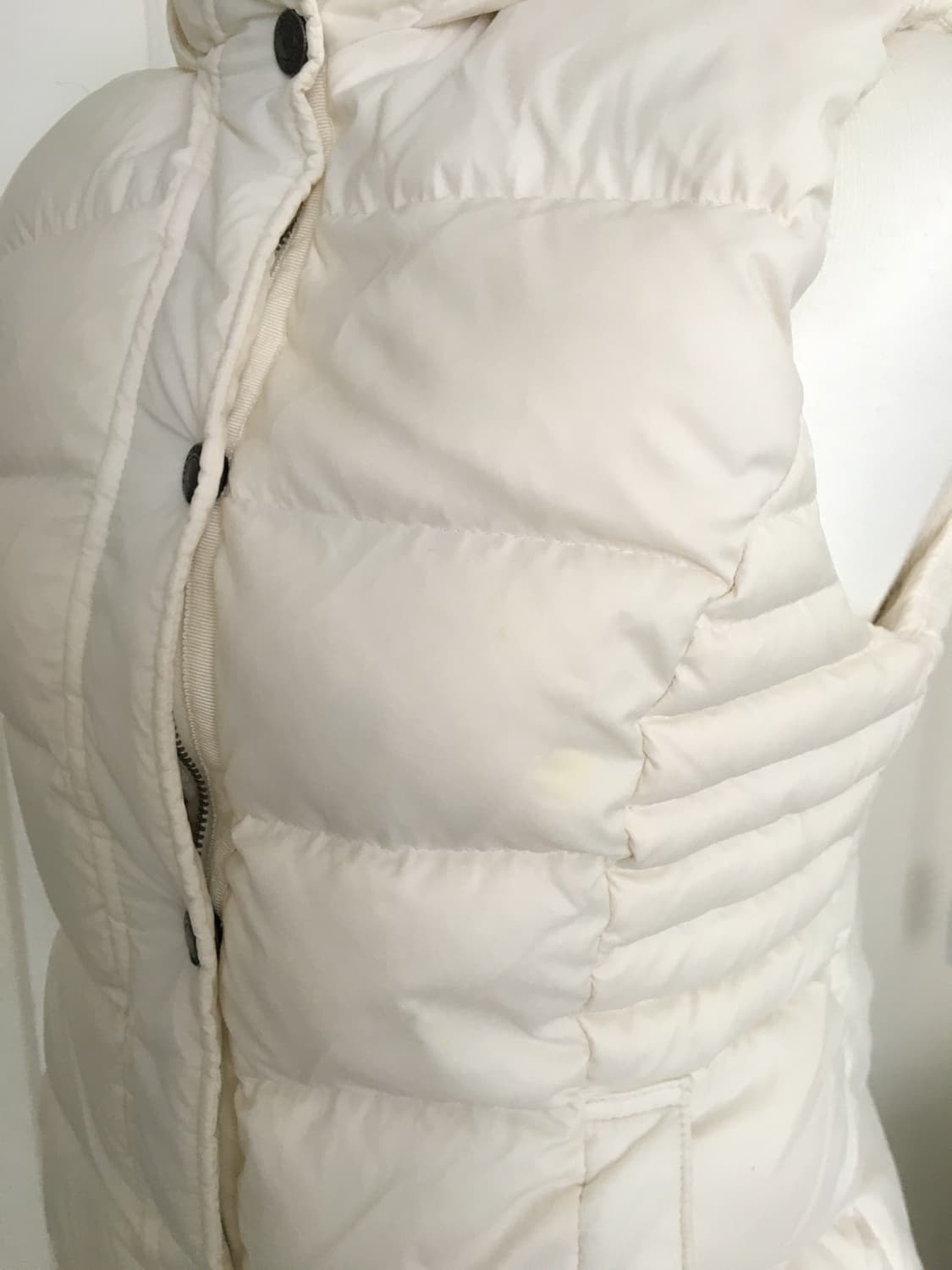 아베크롬비 아이보리 패딩조끼 상품이미지2