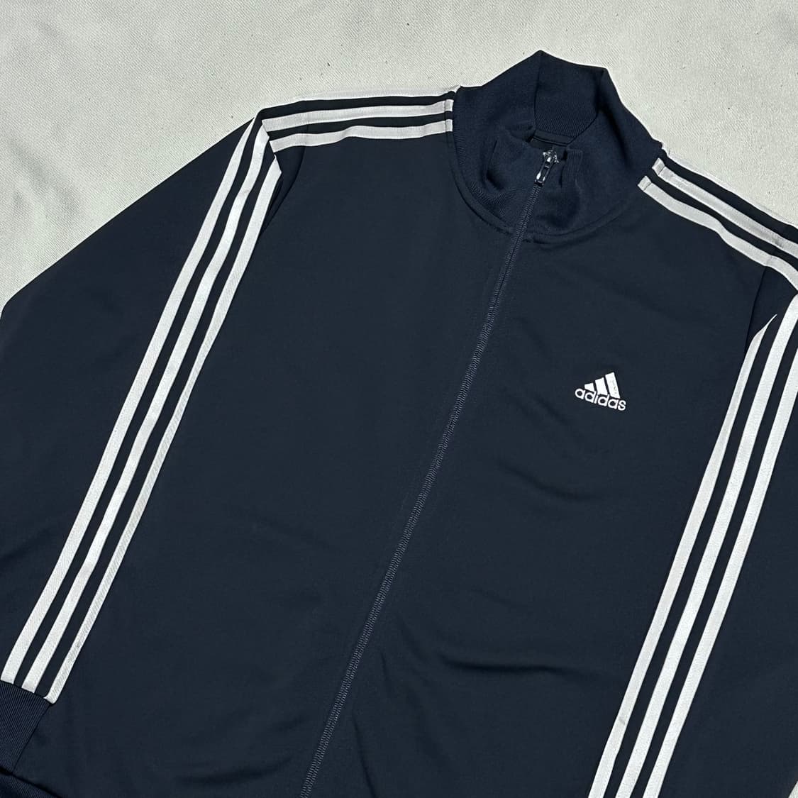XL 아디다스 화이트 라인 네이비 트랙탑 상품이미지1
