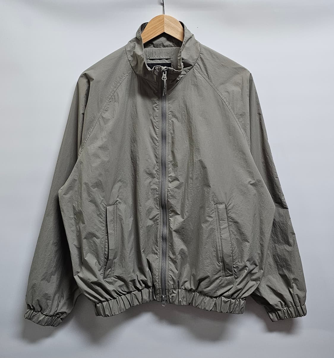 무신사스탠다드 하이넥 윈드브레이커 자켓 M 상품이미지1