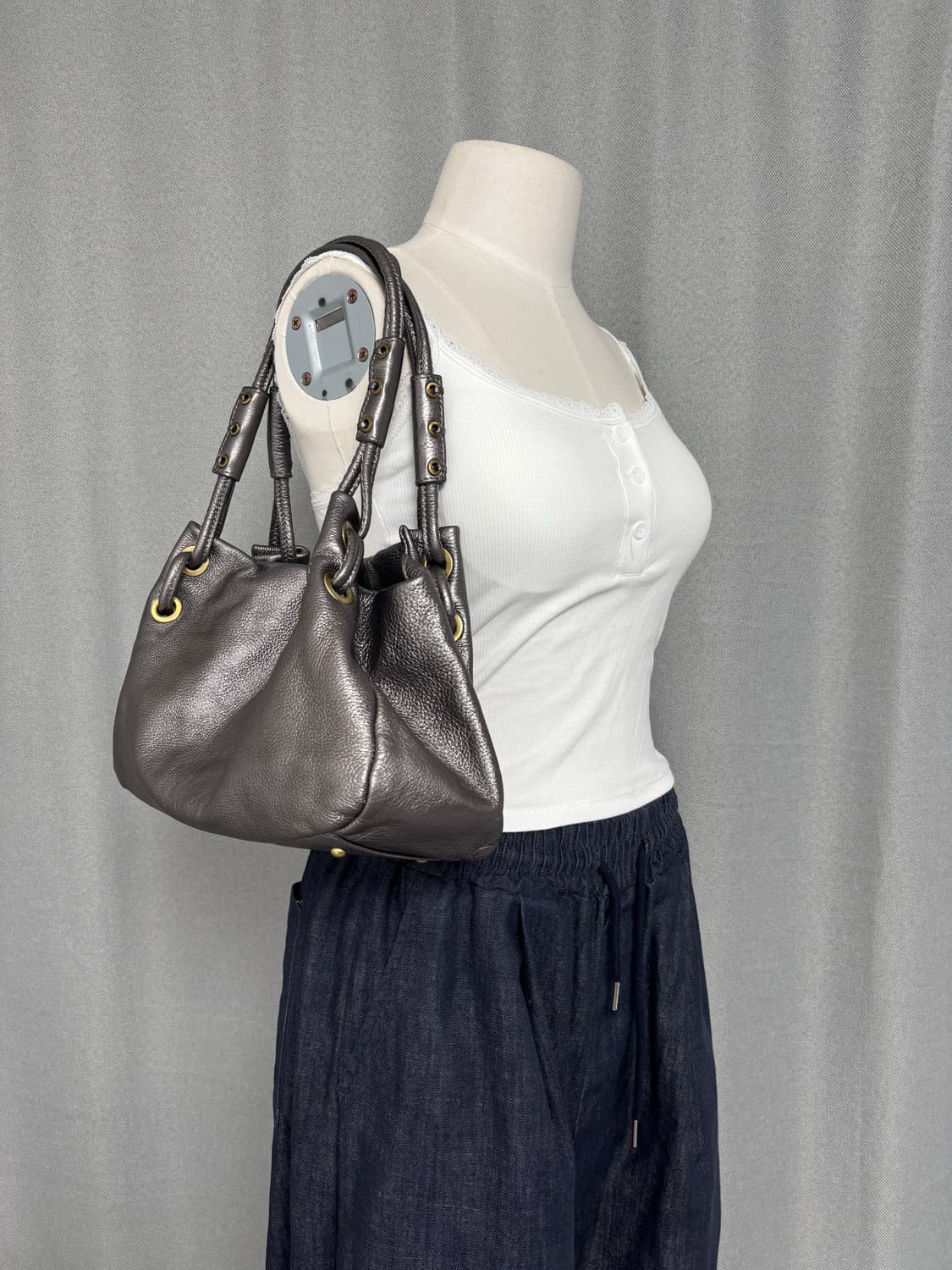 메탈릭 링 스트랩 셰이프 숄더백 상품이미지2