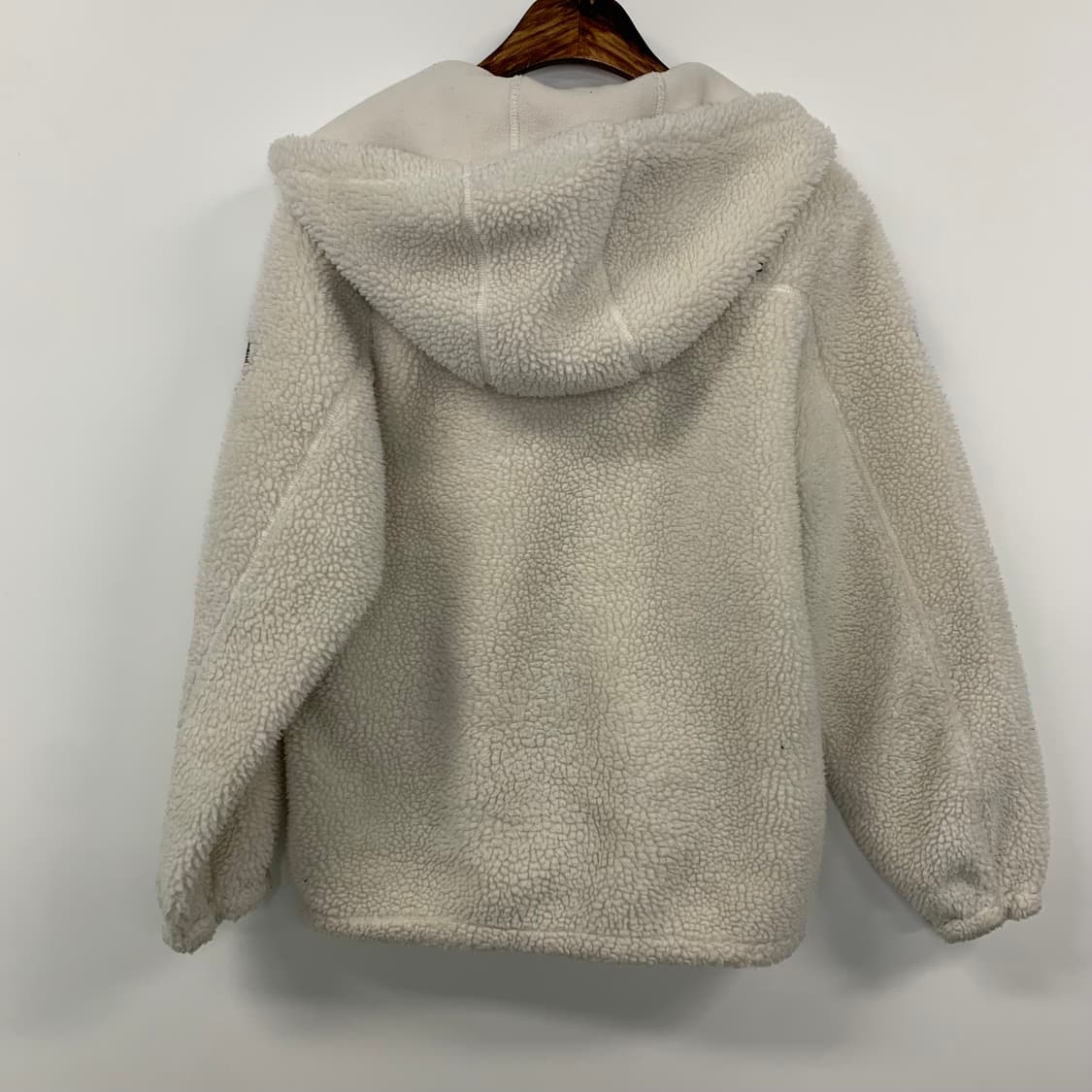 노스페이스 신형 화이트 쉐르파 후드 자켓 상품이미지3