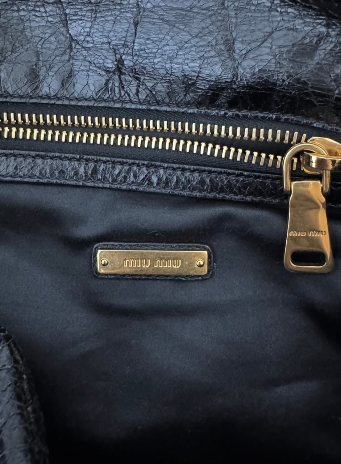 미우미우 플랩 레더 숄더백 상품이미지6