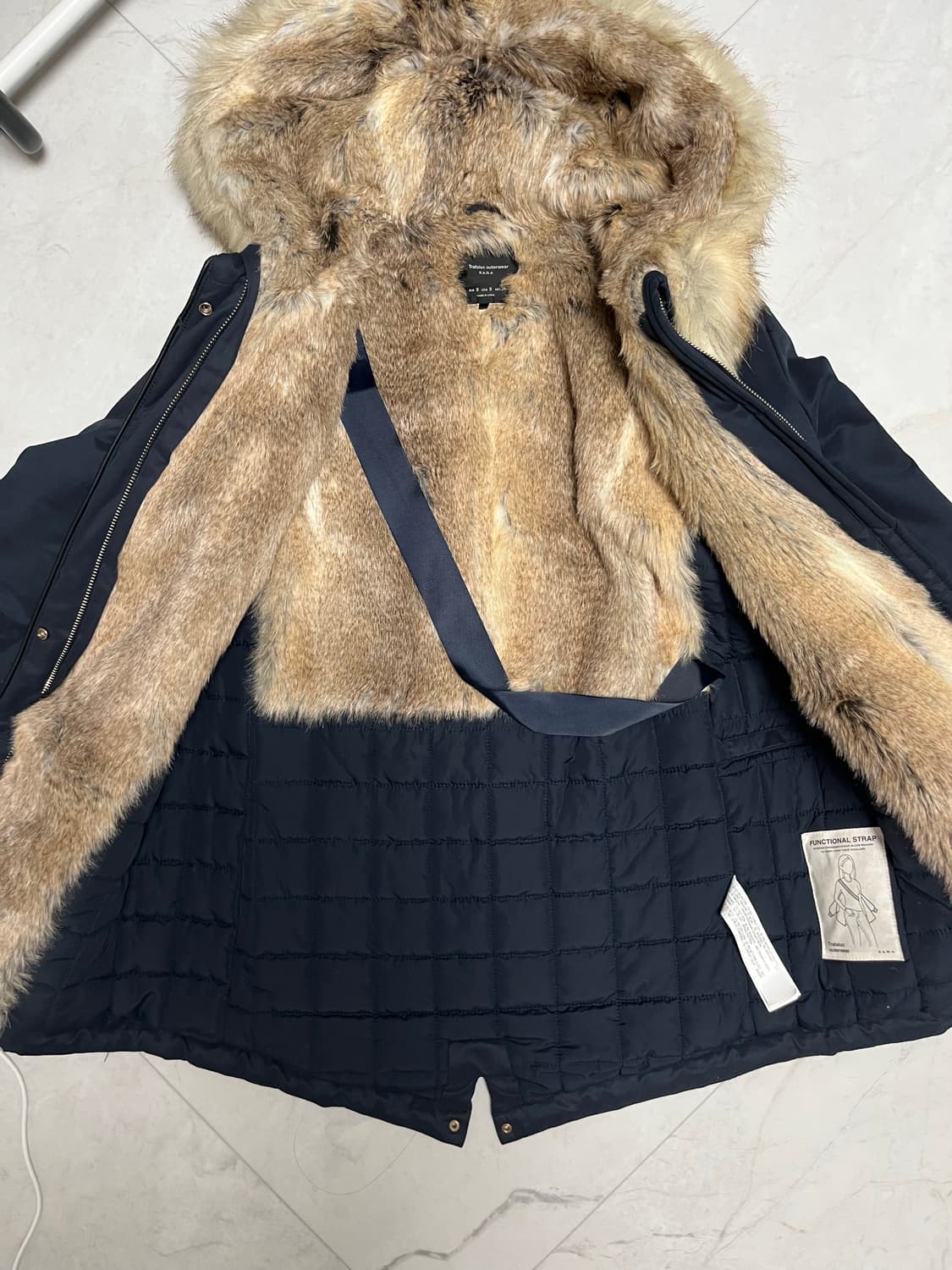 자라 퍼 패딩 정품 상품이미지3