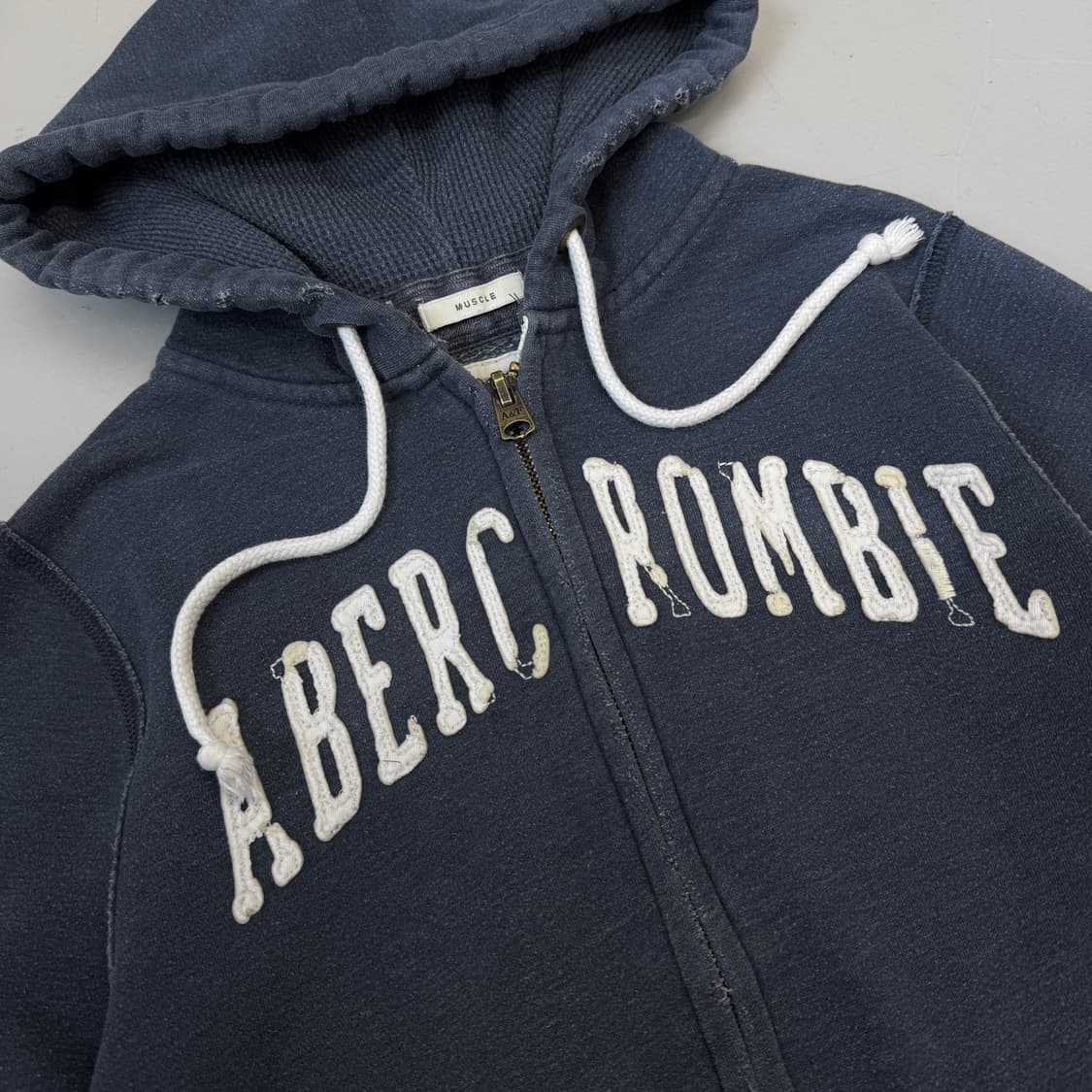 아베크롬비 Y2K 아치로고 후드집업 상품이미지3