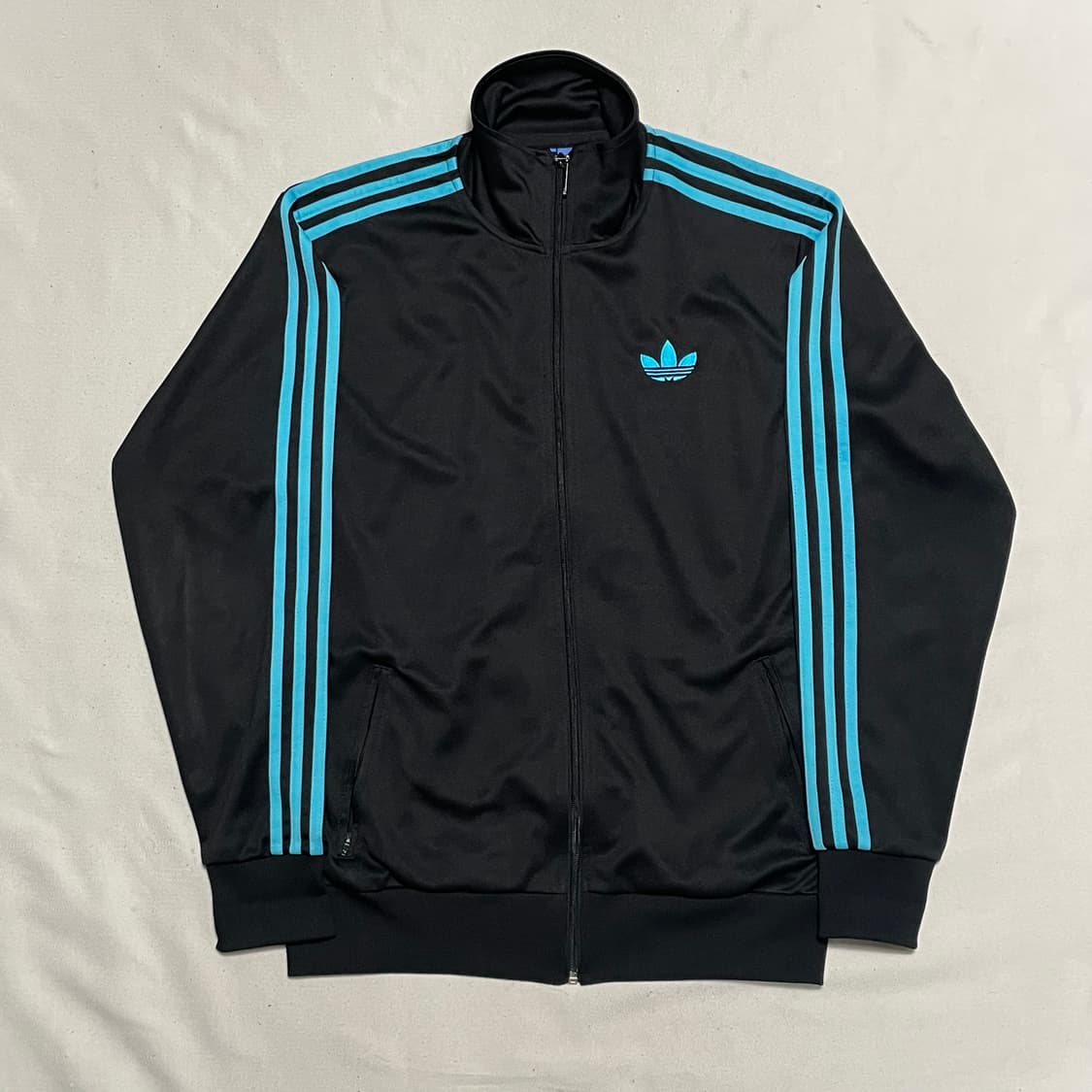 105 아디다스 파이어버드 스카이블루 라인 블랙 트랙탑 상품이미지2