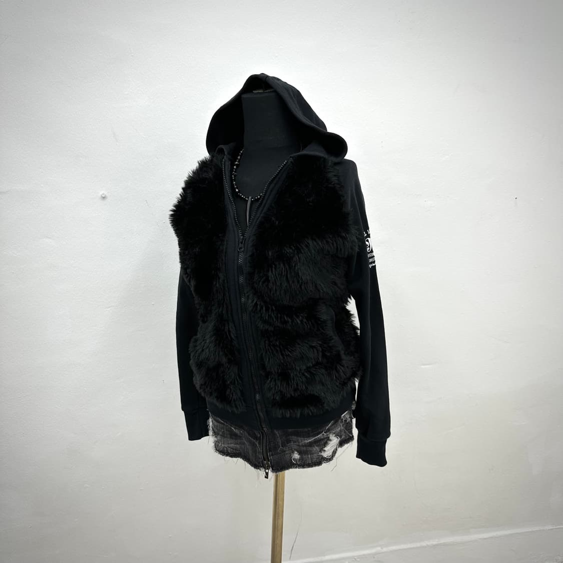 rad custom fur embroidery hoodie 상품이미지1