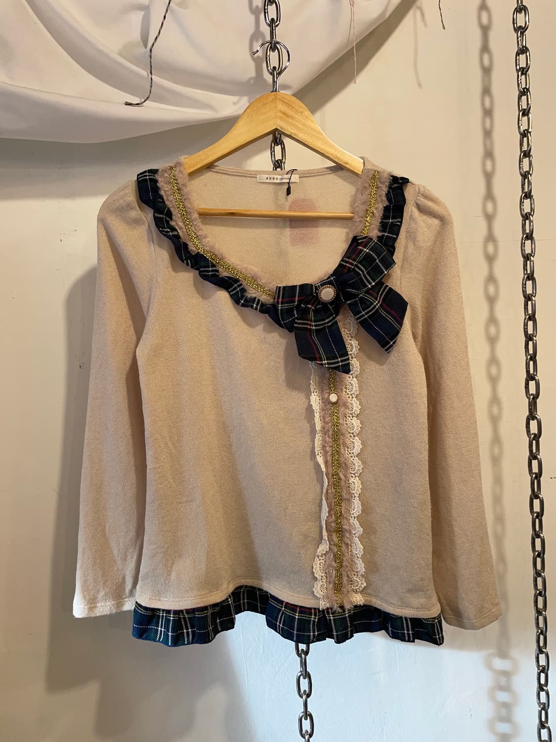 axes femme 엑시즈팜 퍼 체크리본 아이보리 니트 롱슬리브  상품이미지3