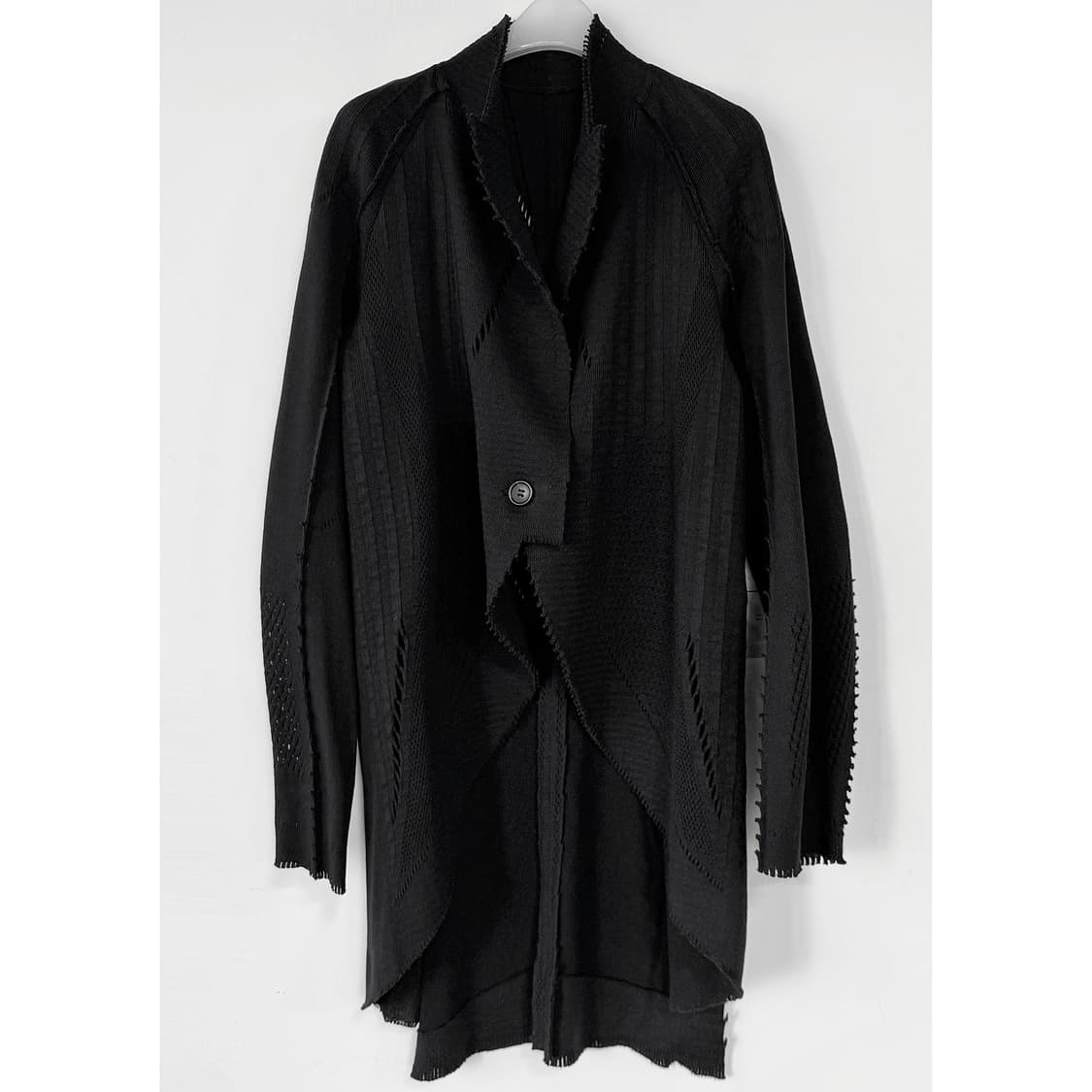 이세이미야케 페테 언발 니트 가디건 상품이미지1