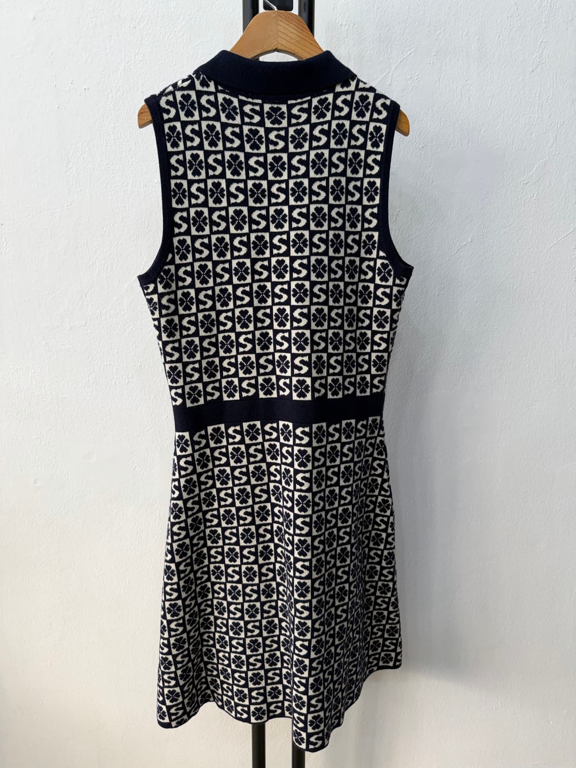 정품) 산드로 자카드 니트 원피스 네이비 38 상품이미지5