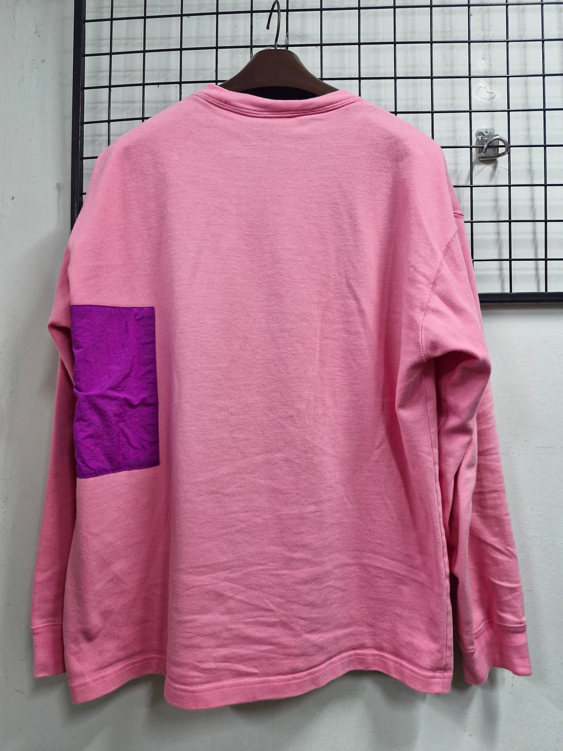 100L 나이키 ACG 포켓 롱슬리브 핑크. 상품이미지6