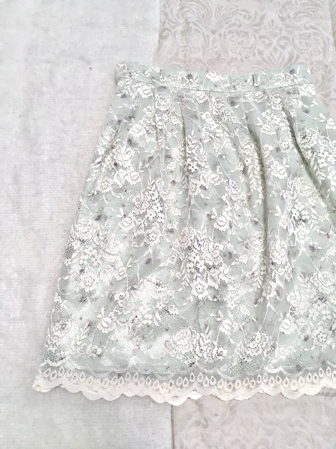 라이트그린 플라워 레이스 새틴 스커트 상품이미지4