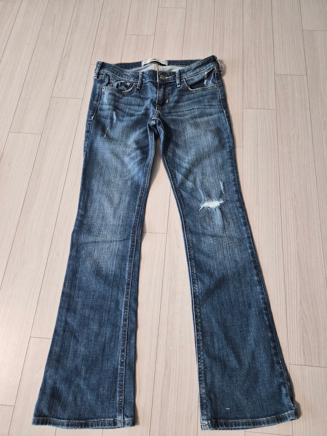 [홀리스터] 여성 빈티지 부츠컷 청바지 (W27 L31) 상품이미지1