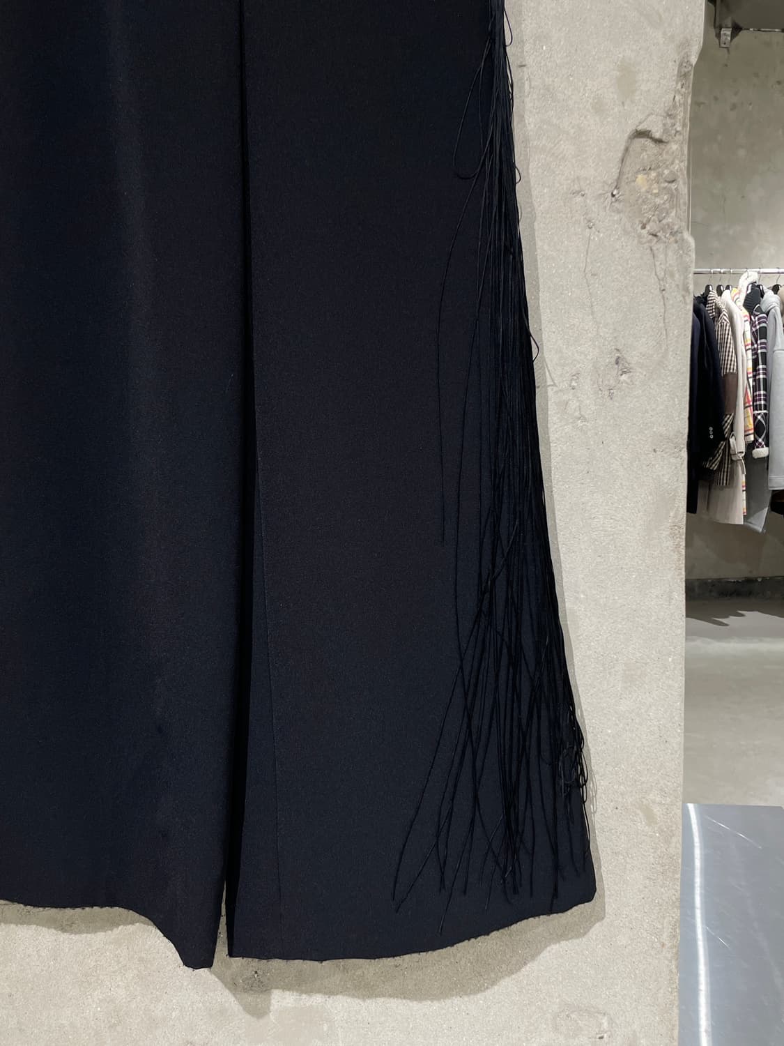 mm6 메종 마르지엘라 블랙 백 스티치 프린지 와이드 슬랙스 상품이미지5