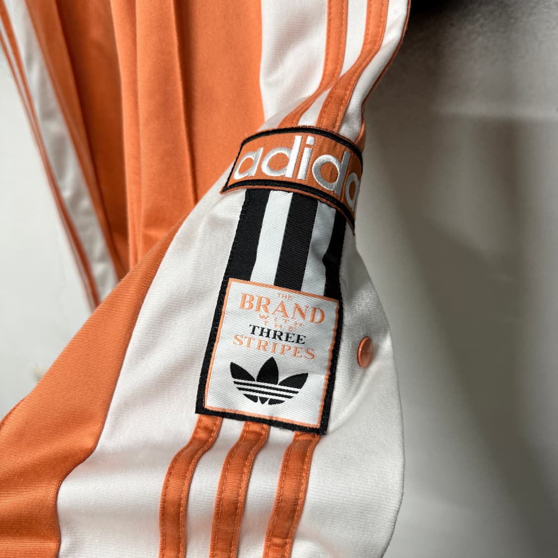 제니 팬츠 아디다스 아디브레이크 트랙 팬츠 코랄 상품이미지4