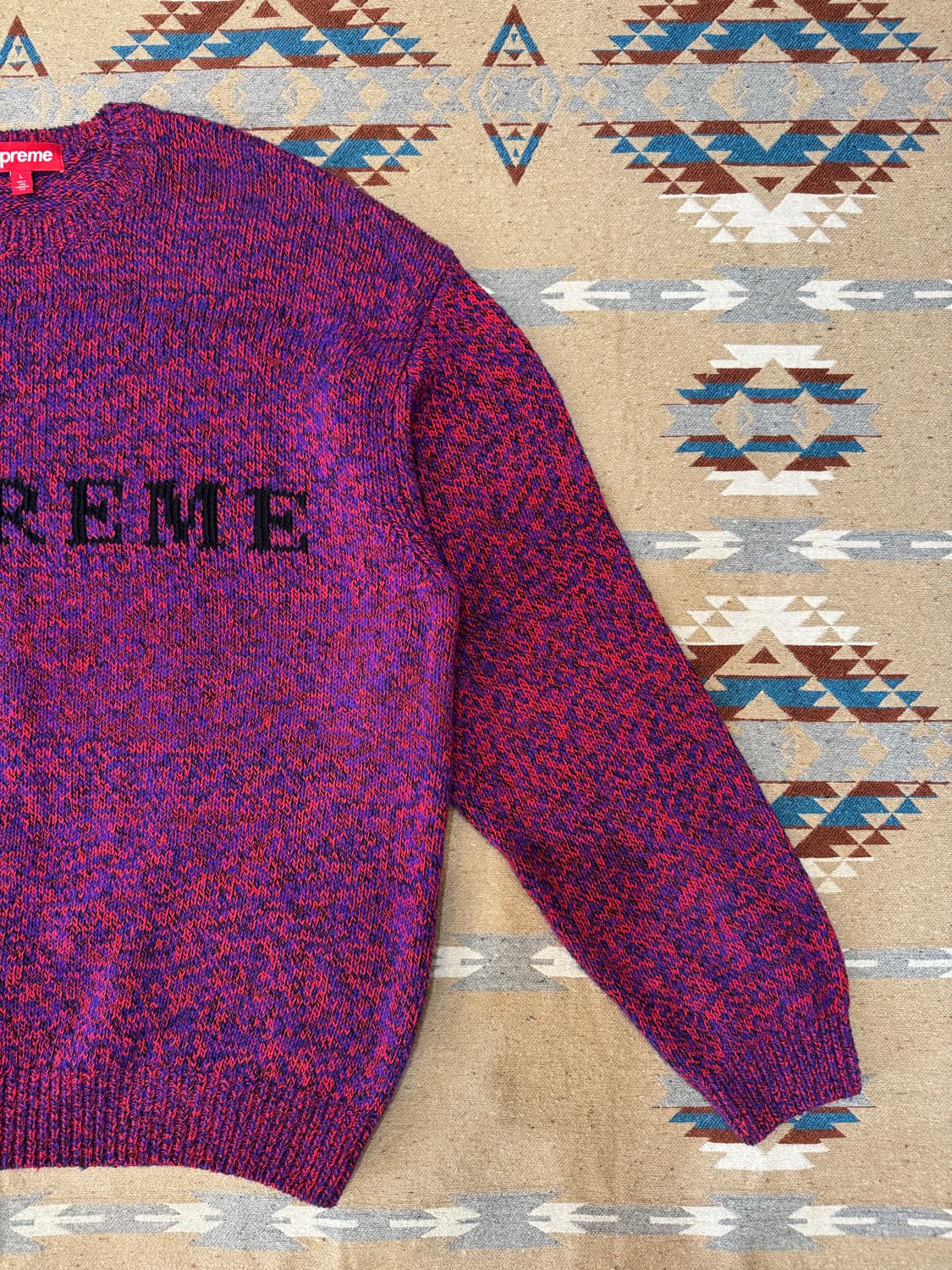 [L] 슈프림 콘트라스트 로고 스웨터 레드 멜란지 - 25SS 상품이미지3