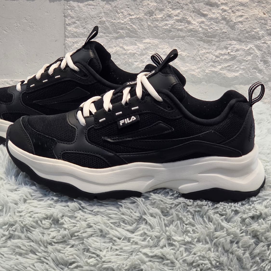 6q-27:휠라 레이 트레이서 블랙 화이트 (25cm) 상품이미지2