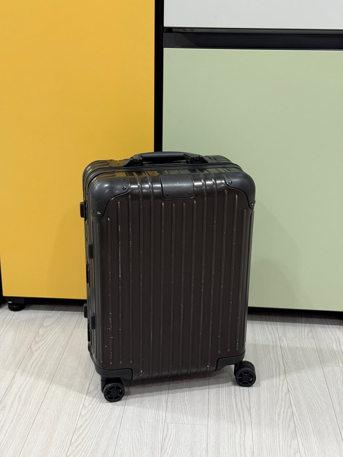 리모와 오리지널 블랙 캐빈 상품이미지1
