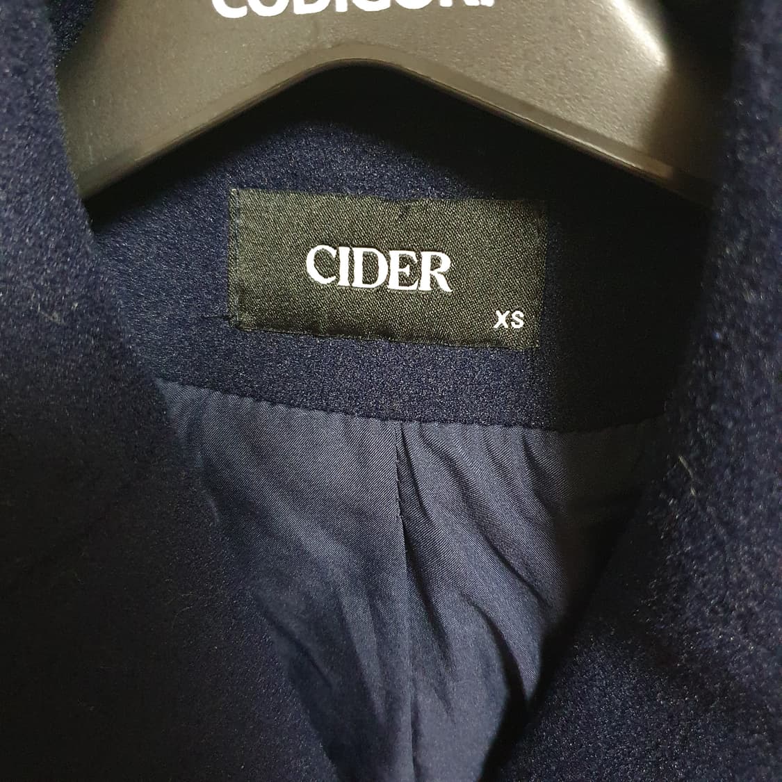 [CIDER 샵사이다] 울느낌 자켓 크롭 블레이저 - 짙은 네이비, XS 상품이미지3
