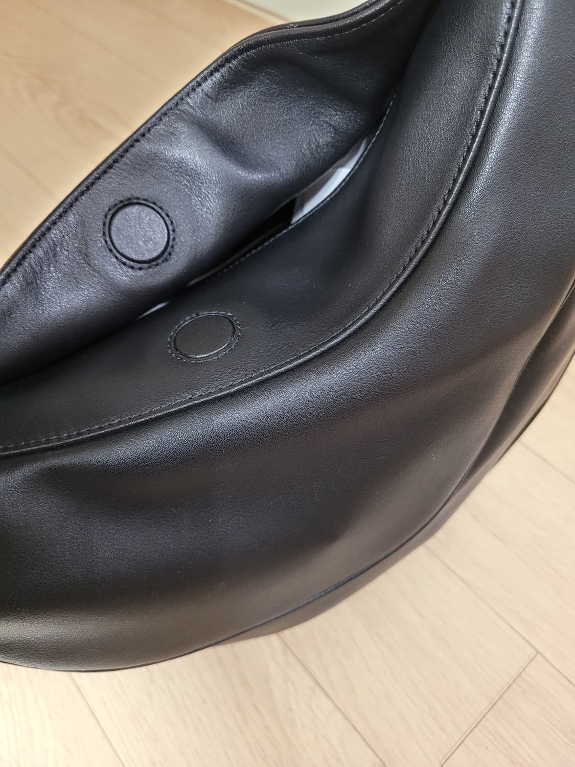 엘바테게브 Elbategev 오스트라백 블랙 (호보백) 상품이미지8