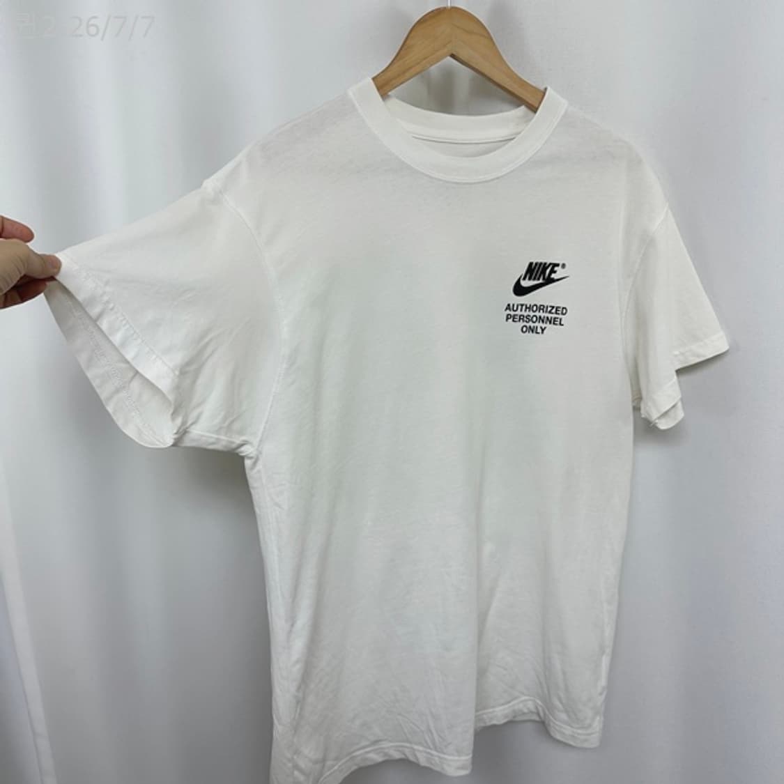 나이키 남자 화이트 반팔티 105 XL EOW 상품이미지4