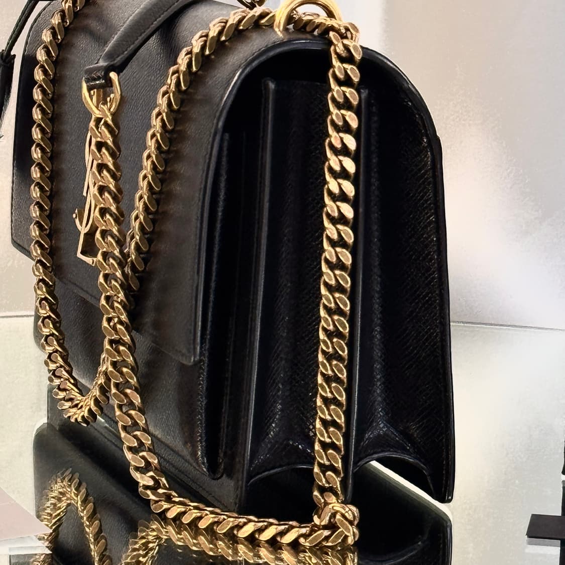 [정품] 입생로랑 선셋백 미디움 체인백 블랙골드 텍스타일 사피아노 레더  상품이미지4