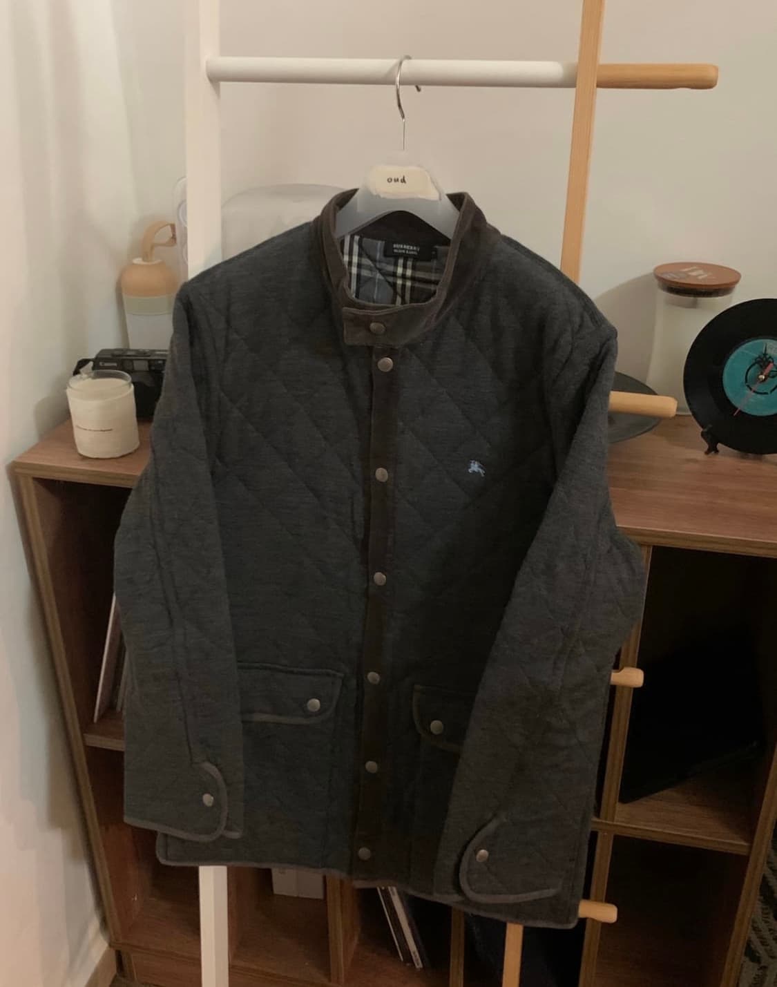 Y2k 버버리 차콜그레이 퀄팅 누빔 자켓 상품이미지3